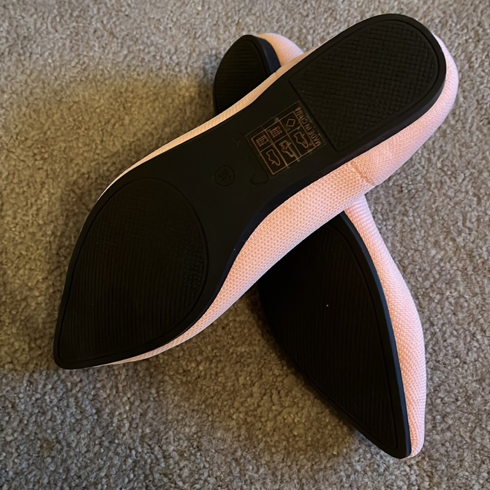 Pink shoes like Rothy’s - Picture 4 of 4